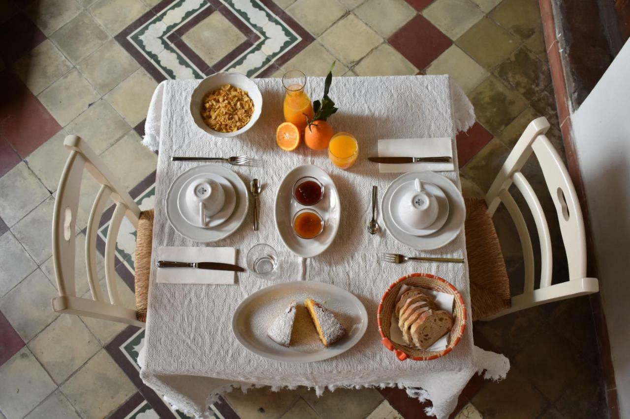 Casa Camboni-Dimora Storica Bed & Breakfast 산 비토 외부 사진